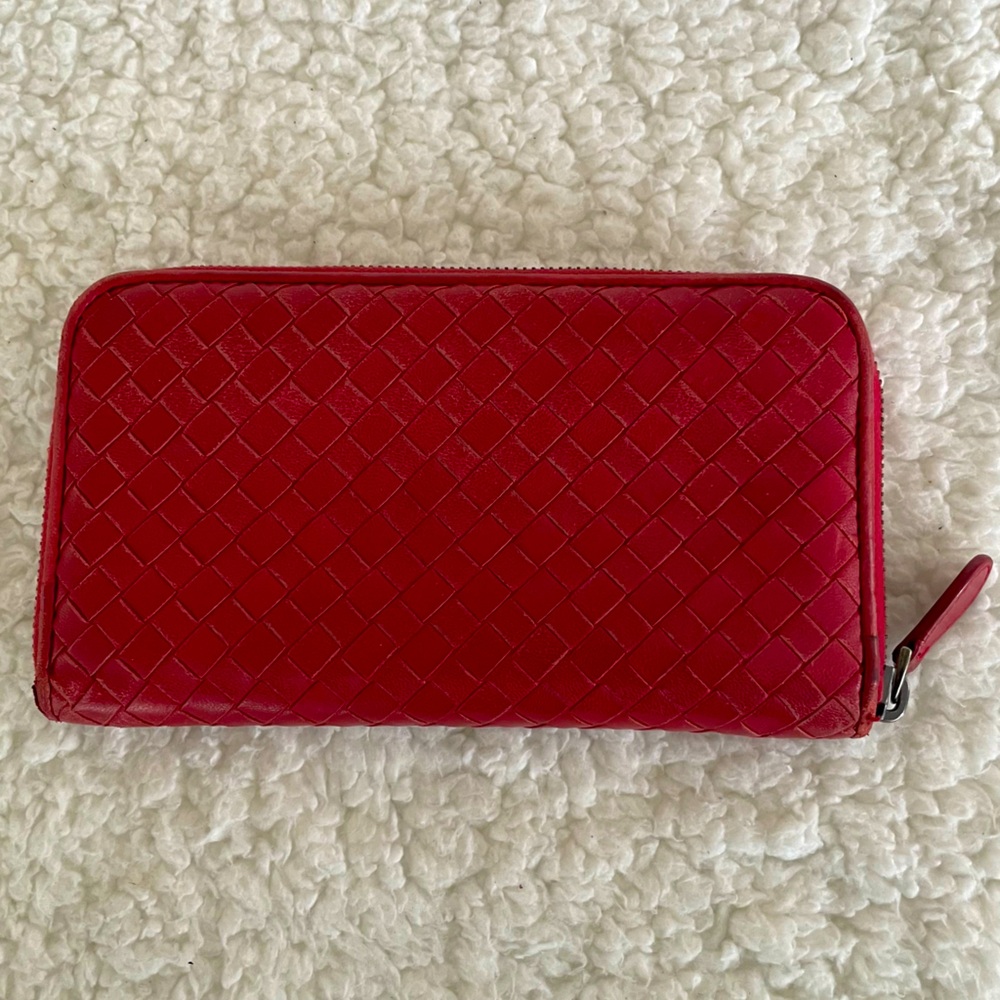 ♠️ Bottega Veneta Interwoven Long Zip Around Wristlet Wallet, Red